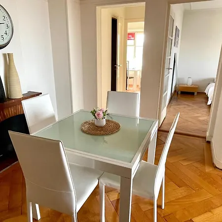 Appartement La Proximité Du Centre Avec Vue *