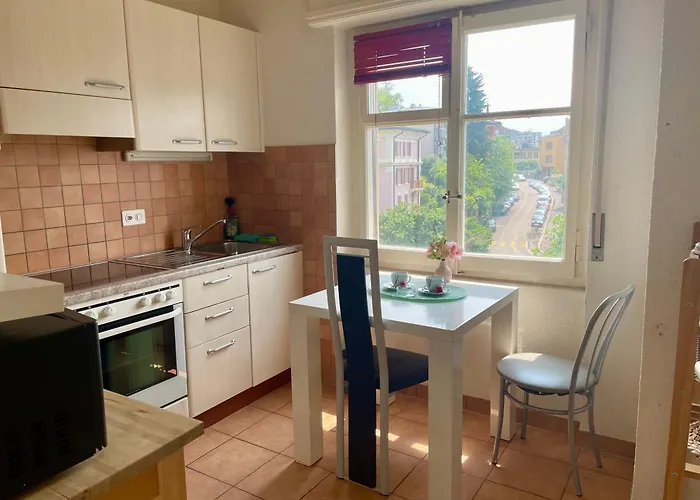 La Proximite Du Centre Avec Vue 아파트 로잔