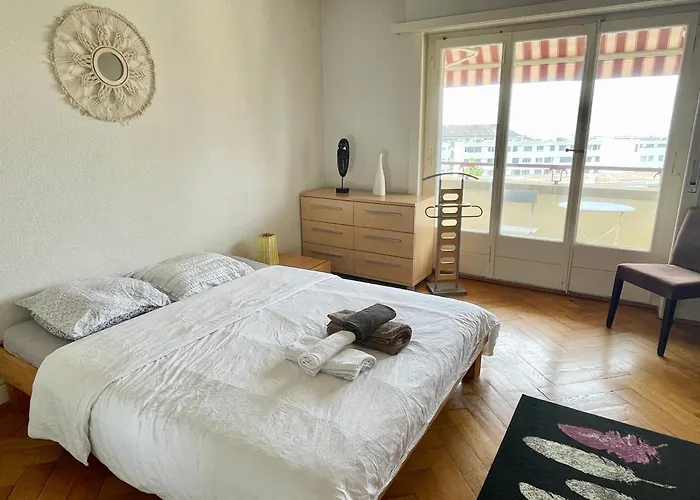 La Proximite Du Centre Avec Vue 로잔