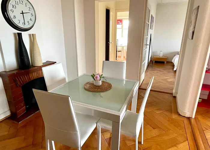 Appartement La Proximité Du Centre Avec Vue *